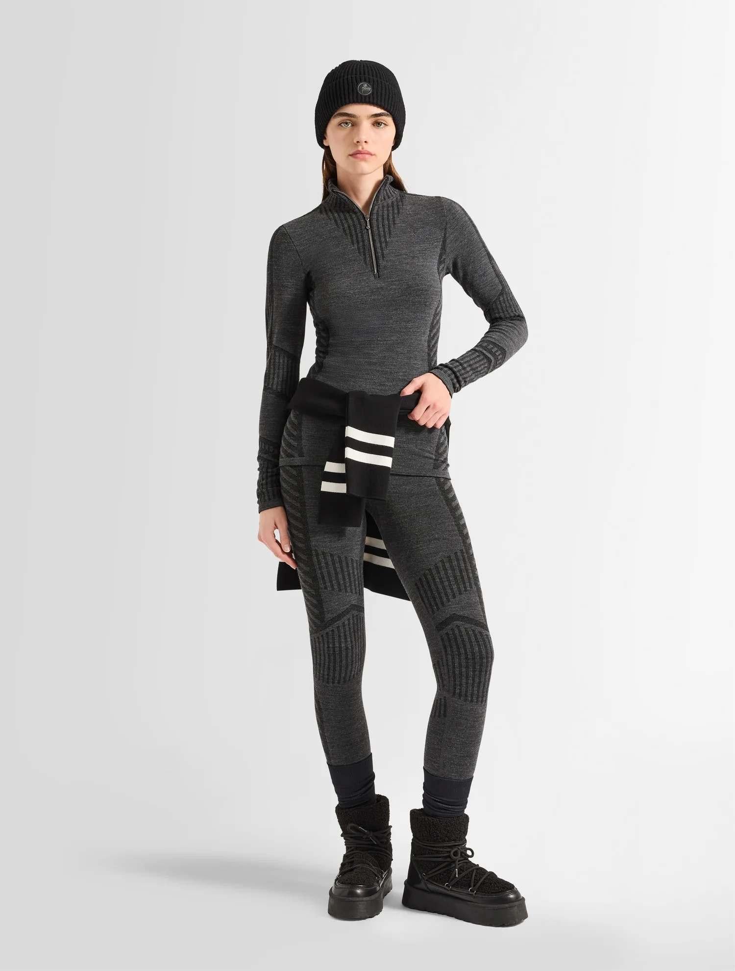 SOUS PULL SEAMA
